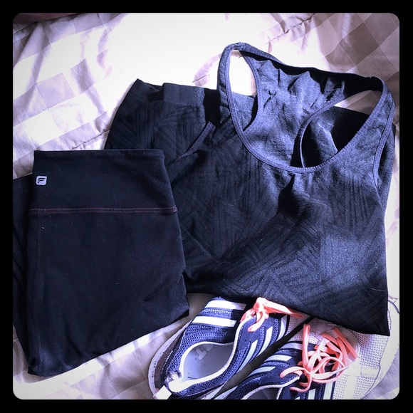 Fabletics workout tank - Picture 4 of 6